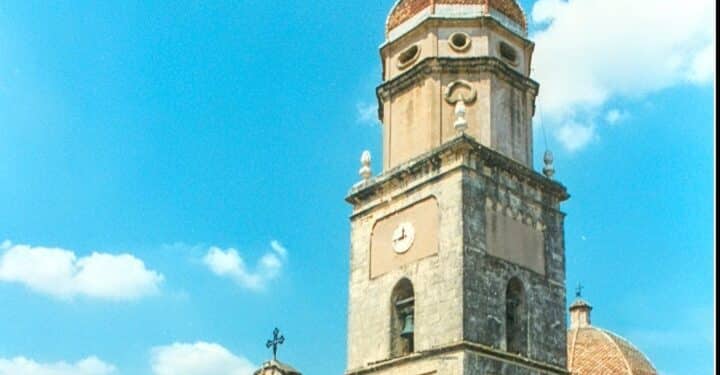 Ussana, musica natalizia troppo alta dal campanile della chiesa
