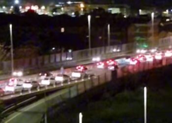 Cagliari, ennesimo tamponamento sull’asse mediano: traffico in tilt e file chilometriche
