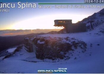 Natale con la neve in Sardegna: paesaggi fiabeschi nel cuore dell’isola