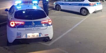Cagliari, una notte di controlli anti alcol: ritirate patenti, denunciata una ragazza