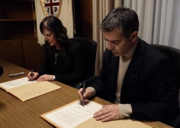 Cagliari, firmato l’accordo delle polemiche sul nuovo stadio: a Sant’Elia arrivano metro e nuove case