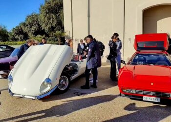 Cagliari, auto d’epoca da sogno per “Ruote nella storia”