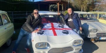 L’odissea di un sardo per portare la bandiera dei 4 mori al raduno nazionale “Citroen Amitalie