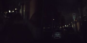 Cagliari, via Galvani da giorni al buio