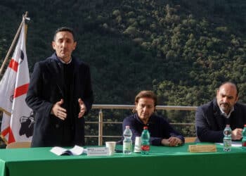Sarroch, contro la siccità ripartono i lavori per la diga di Monte Nieddu: una giornata storica