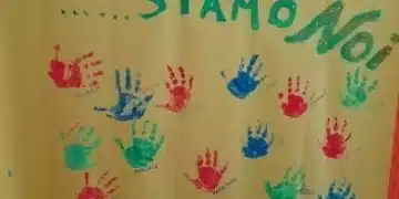 Cagliari, la sezione infanzia della scuola Fermi chiude: i bimbi verranno trasferiti a Montemixi ma le mamme non ci stanno