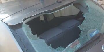 Il divertimento di fine anno a Villasor? Saltare sopra le auto parcheggiate