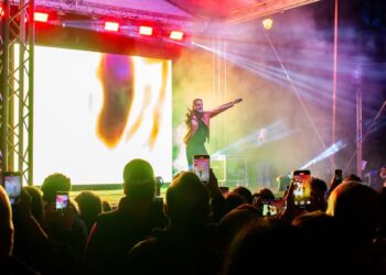 Sarroch, grande successo per i Fairytopia Fantasy Day e il live di Giorgio Vanni