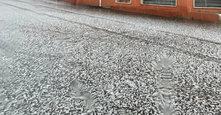 Violenta grandinata questa mattina a Burcei