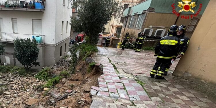 Maltempo in Sardegna, centinaia di interventi dei vigili del fuoco