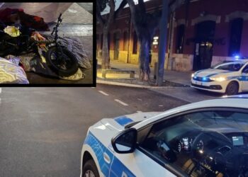 Cagliari, la polizia scopre decine di oggetti rubati abbandonati tra i rifiuti