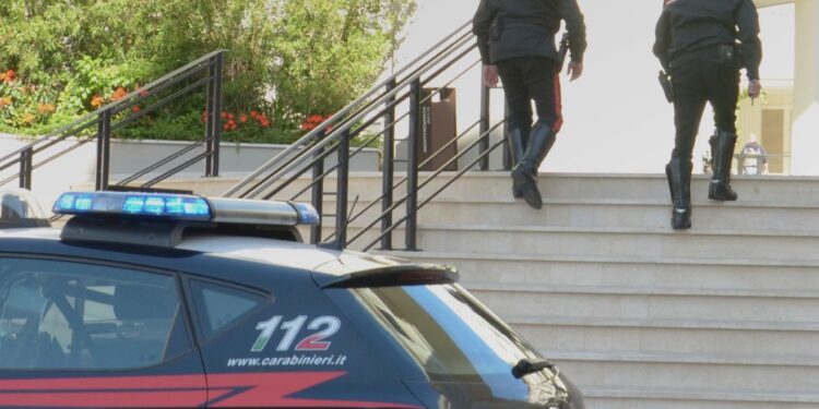 Cagliari, furto da “Spazio Conad”: tunisino in arresto per rapina, ricercato un complice