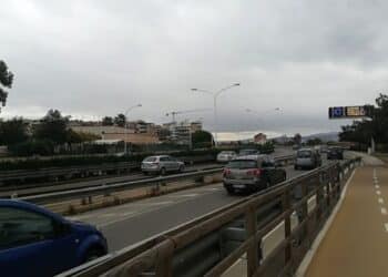 Cagliari, Asse Mediano in tilt: traffico congestionato a causa lavori: un ingorgo lungo tre km