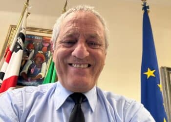 Sanità, è ancora caos in Regione, il consigliere Lorenzo Cozzolino attacca: “Colpo devastante del sistema sanitario regionale”