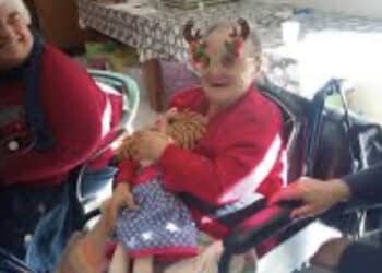 Alghero, è sarda la donna con la sindrome di down più longeva d’Italia: auguri a Dina Tilocca