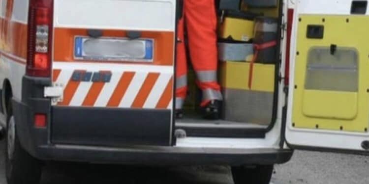 Cagliari, ragazzo investito sulle strisce pedonali in via Po: trasportato al Brotzu