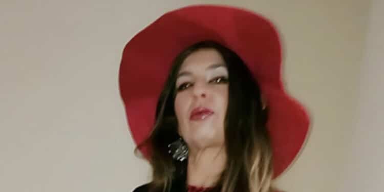 Donna di 47 anni ritrovata carbonizzata in campagna: identificata grazie a un tatuaggio