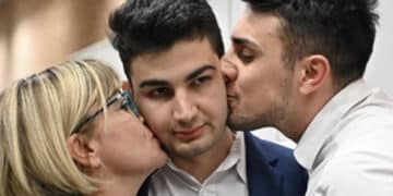 Assolto Alex Cotoia, il 18enne che uccise il padre per difendere la madre: “Ora devo metabolizzare”