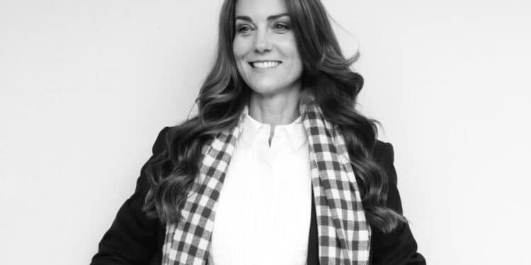 Kate, l’annuncio al mondo della principessa più amata: “Il cancro è in remissione”