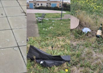 Selargius, il triste rito del sabato sera nella piazzetta di San Lussorio: bottiglie di superalcolici lanciate in terra, rifiuti disseminati ovunque