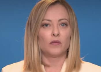 Giorgia Meloni, avviso di garanzia per favoreggiamento e peculato per il caso Almasri: “Non sono ricattabile”