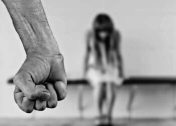 Scappa dal Sud Italia e si rifugia in Sardegna: “Ho subito maltrattamenti fisici e psicologici, ora, finalmente, sono serena“