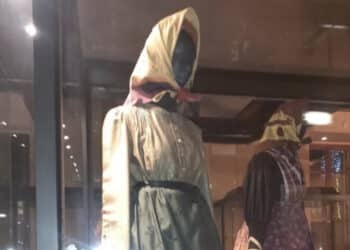 Assemini, l’abito tradizionale non mette tutti d’accordo, anzi: polemiche aperte dopo l’evento “Bistimentas Asseminesas”