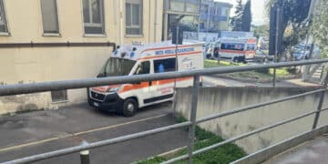 San Gavino Monreale, lunga fila di ambulanze e tempi di attesa lunghissimi, il pronto soccorso del Medio Campidano preso d’assalto
