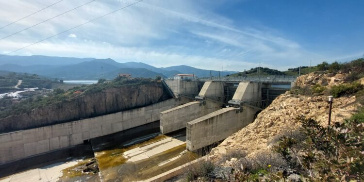 Innalzato il livello dell’invaso della diga di Maccheronis sul rio Posada: piove tanto in Sardegna, addio siccità?