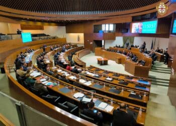 La Cgil dà la sveglia al consiglio regionale: “Basta parlare, sanità, precariato e povertà travolgono la Sardegna, mettetevi al lavoro”