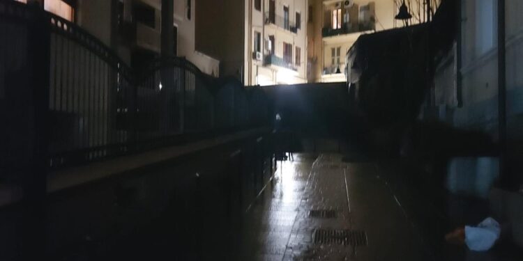 Il quartiere di Stampace al buio, l’appello dei residenti
