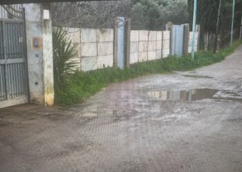 Quartu, la disperazione degli abitanti di via Neapolis: “Non si può passare a piedi, certi giorni dobbiamo chiamare il taxi: una vergogna”