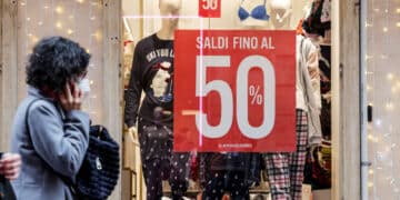 A caccia dell’affare, al via da sabato e per due mesi i saldi invernali in Sardegna