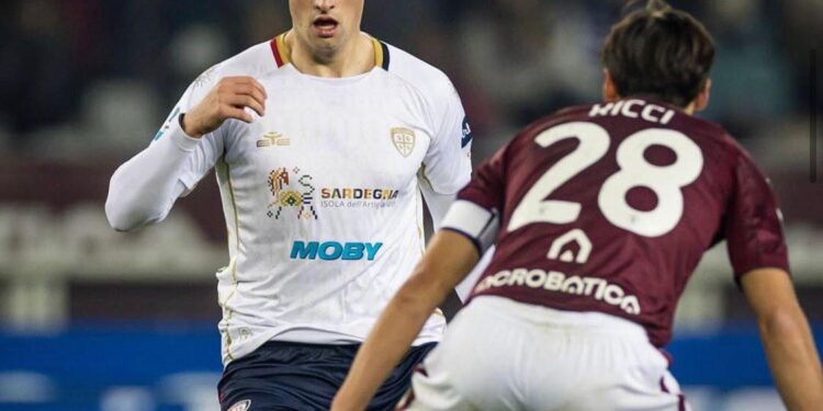 Torino-Cagliari 2-0, i rossoblù in totale confusione: blackout completo, si salva solo Caprile