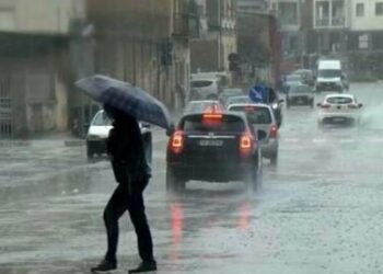 Doppio ciclone in arrivo sulla Sardegna, scatta l’allerta: temperature a picco, temporali e piogge torrenziali