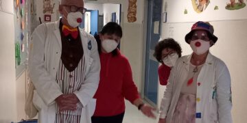 Cagliari, al Brotzu la carica dei clown per regalare un sorriso ai piccoli ricoverati