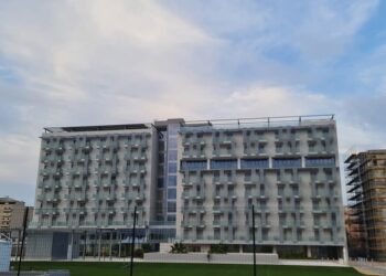 Cagliari: case dello studente tra gelo e temperature tropicali, muffa e avvolgibili rotti