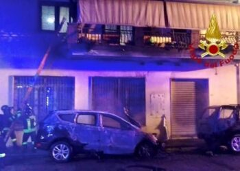 Assemini, allarme sicurezza dopo le ultime due automobili a fuoco nel cuore della notte: “Non si può continuare così”