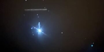 Ales, un oggetto misterioso catturato con un telescopio oculare e uno smartphone