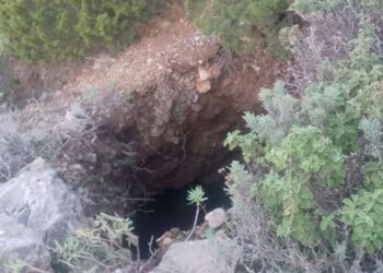 Si apre una grossa voragine: stop alle escursioni sulla strada per Buggerru