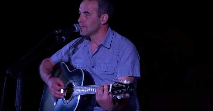 Nurallao: dal volontariato al lavoro sulle ambulanze, passando per l’amore per la musica e la poesia