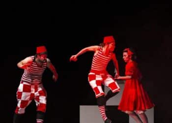 Cagliari, il disperato appello di una compagnia teatrale per bambini: “Ci hanno rubato furgone, scene e costumi”