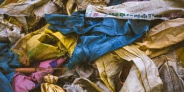 Raccolta differenziata, Zedda: “Serve cabina di regia fra i comuni per il riciclo rifiuti tessili”