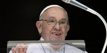 Papa Francesco, emergenza superata: “Grazie ai medici e agli operatori sanitari”