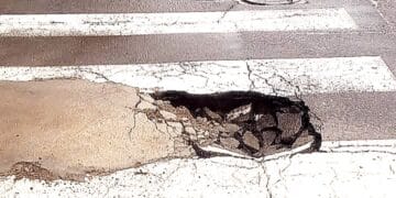 Selargius, sprofondano le strisce pedonali in via Don Bosco