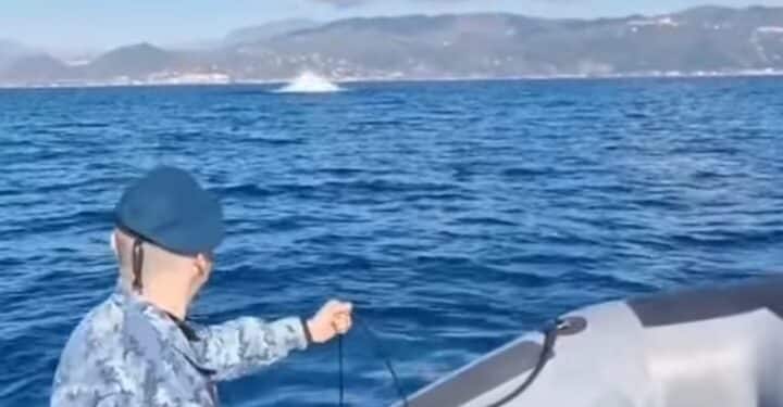 Ordigni bellici nel Golfo di Cagliari, stop alla navigazione
