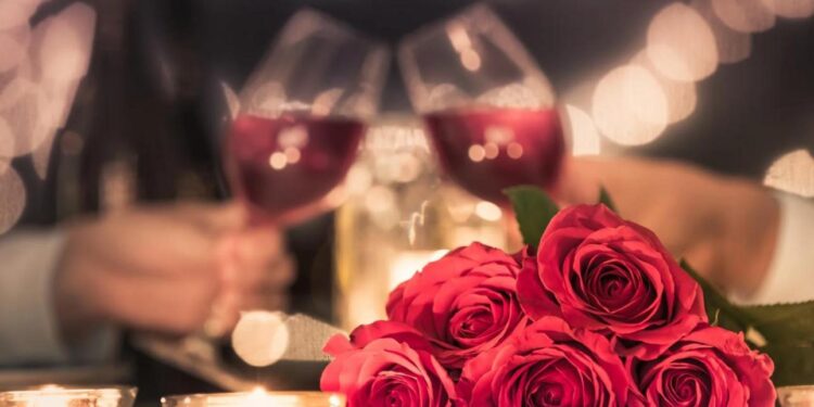 Cagliari, la metà dei ristoranti punta su San Valentino: cuori rossi e menù dedicati agli innamorati