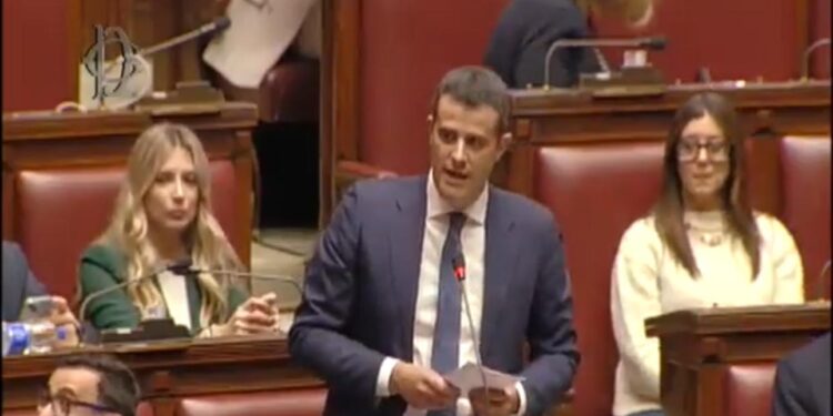 Sardegna, decadenza Todde in parlamento con l’sos a Calderoli: “Superati i limiti della decenza”