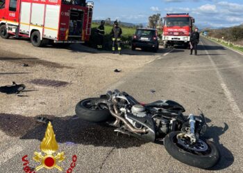 Tragedia a Nurri, si scontra con un camion: muore a 43 anni un sottufficiale dell’Aeronautica
