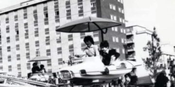 Come erano belle, le vecchie giostre cagliaritane: da Is Mirrionis al Matherland, fra trenini e “is buccicconis”